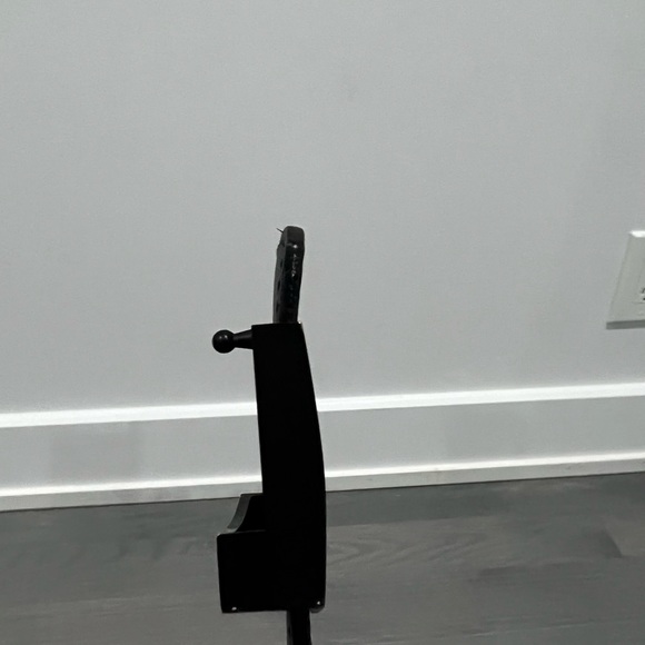 LV INITIALES BELT - Picture 6 of 13